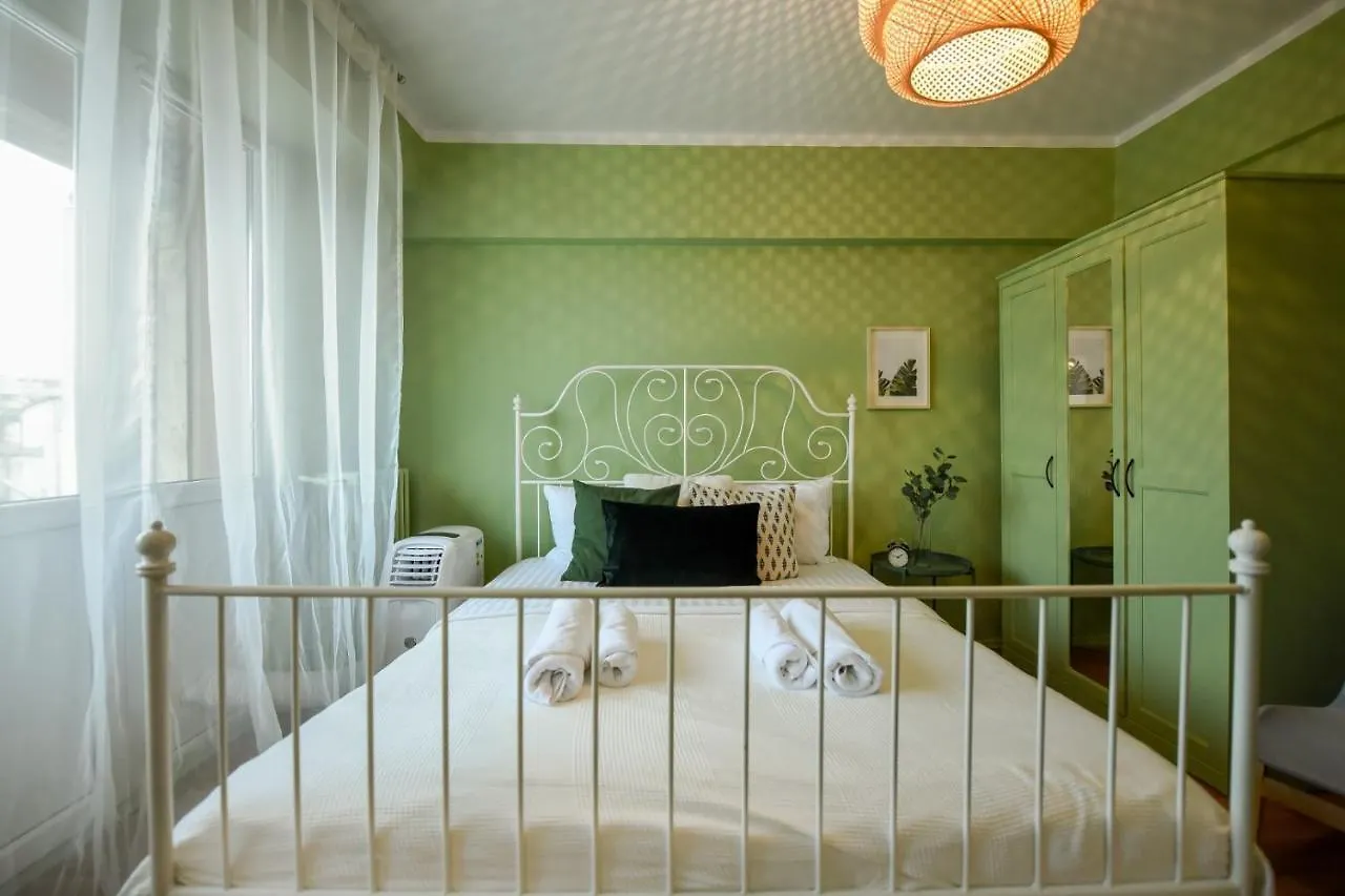 Apartment Olives & Sunsets - Lovely View - Calea Victoriei Bucharest Romania